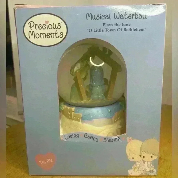 Precious Moments Musical Waterball -  O Little Town of Bethlehem'  - 2003 - NIP - Picture 3 of 7